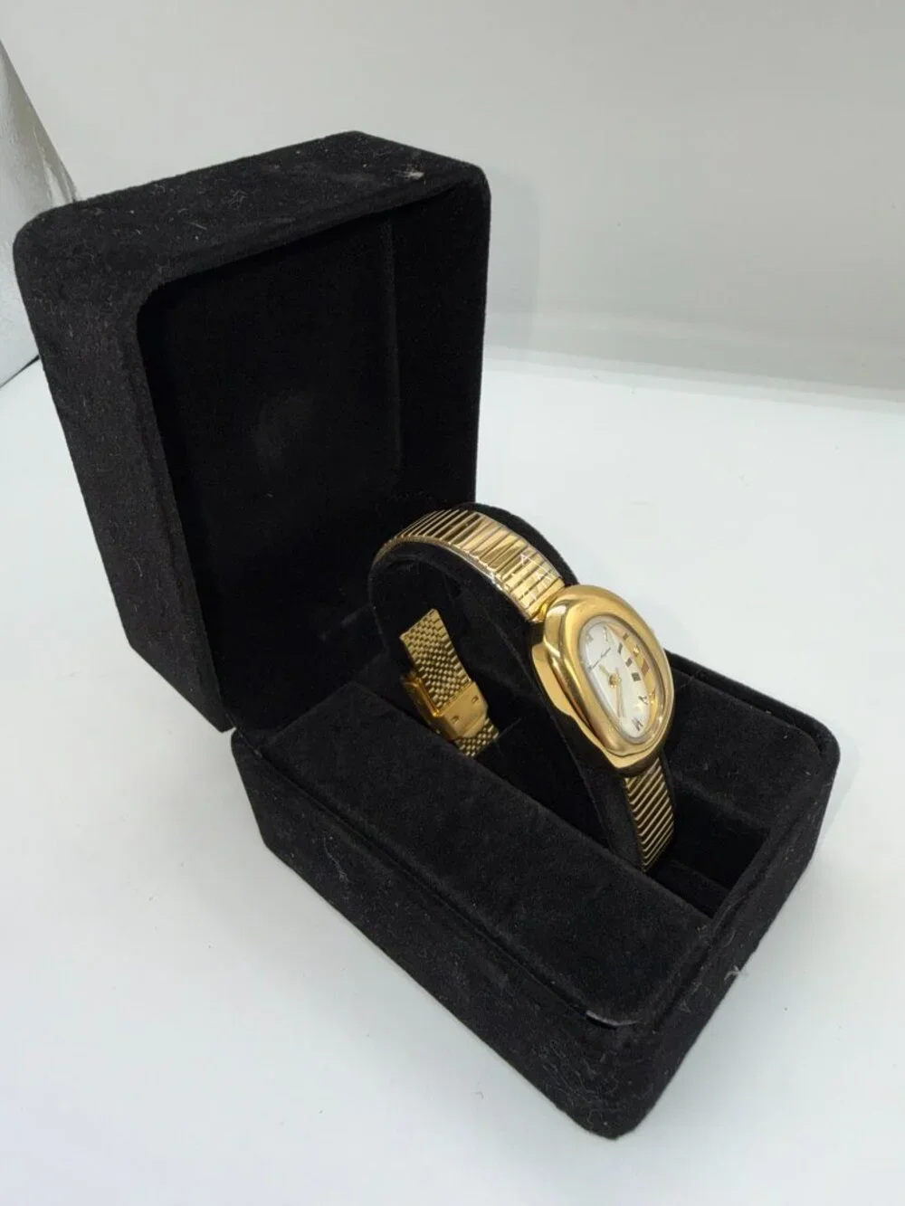 Heaven Mayhem Gold Tone Oval Watch Like New Working